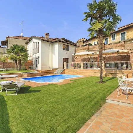 Villa Gabiano Villa Sleeps 8 With Pool Air Con And Wifi