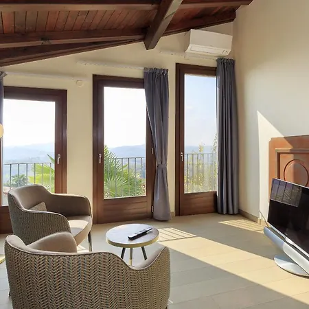 Villa Gabiano Villa Sleeps 8 With Pool Air Con And Wifi